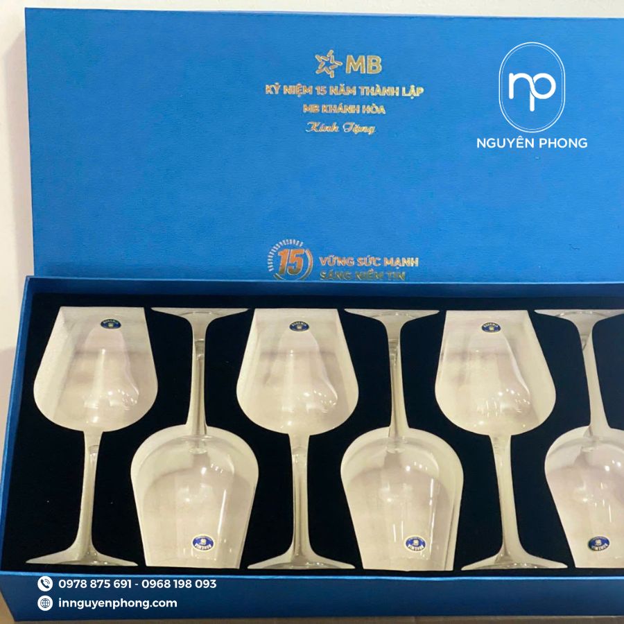 In hộp cứng tại TPHCM 